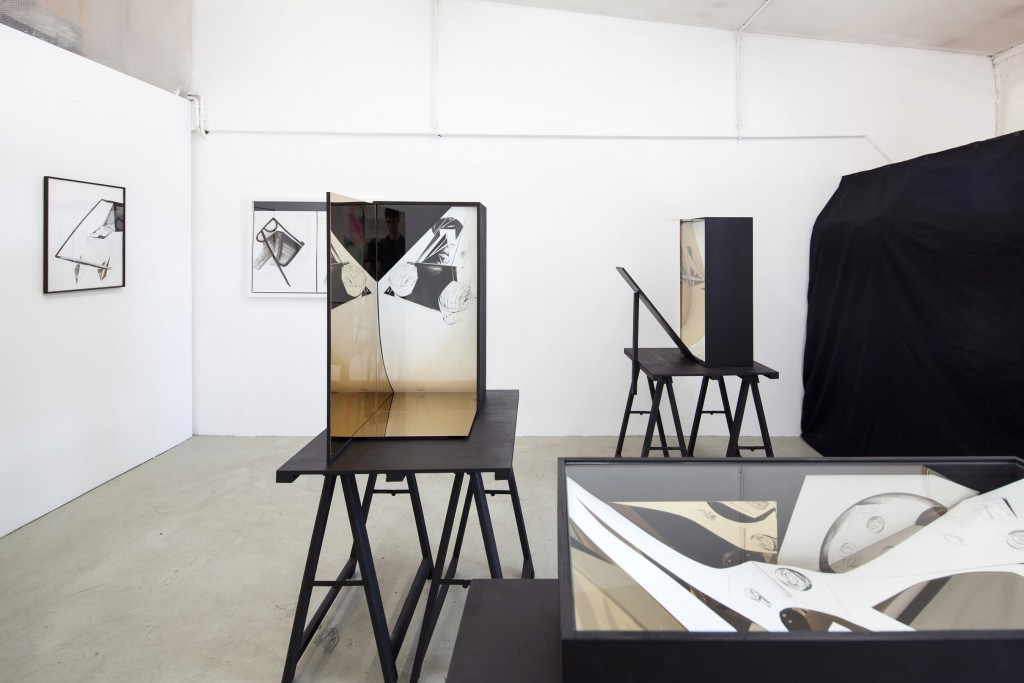Installationsansicht im Atelier Nina Annabelle Märkl - Possible Sculptures of a life somehow distracted
